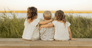 カナダで暮らす子どもが自然に英語を覚える様子と、家庭でできるバイリンガル育児のポイント